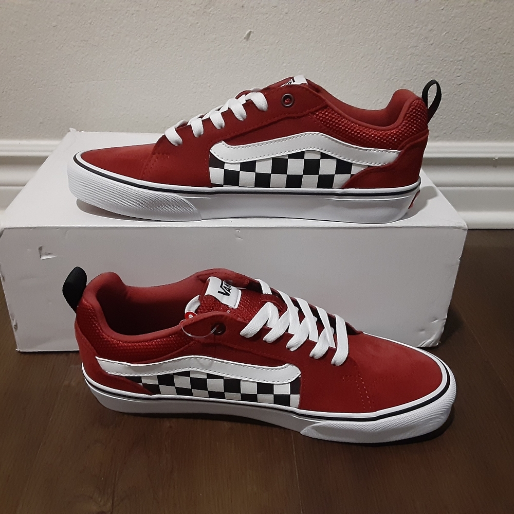 Vans - Picture 3 of 4